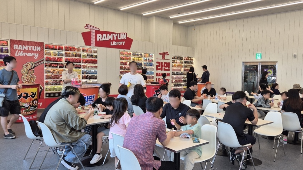 1745539661072654_CU 라면 특화 편의점_왕산마리나점.jpg